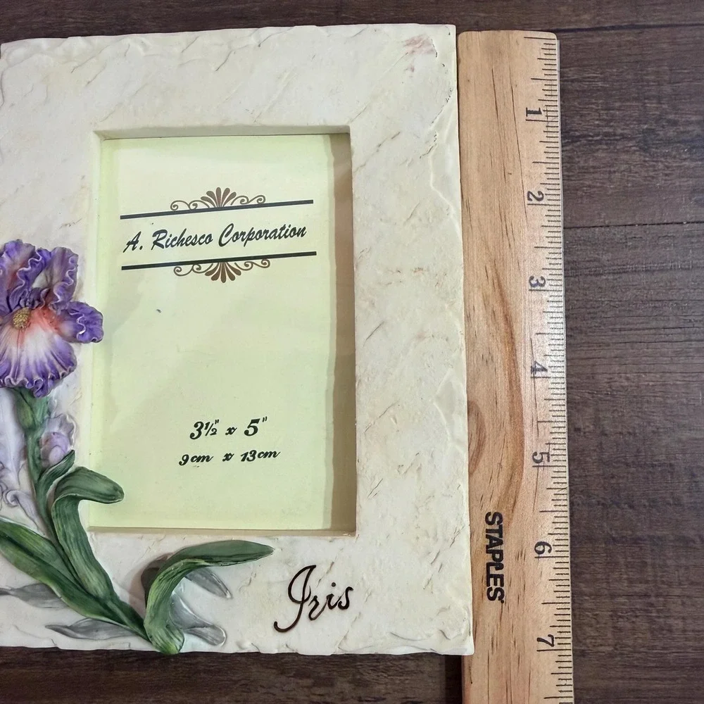 VTG 80s Purple Iris Photo Frame, 3D Hand Painted Floral Picture Frame 3.5 x 5